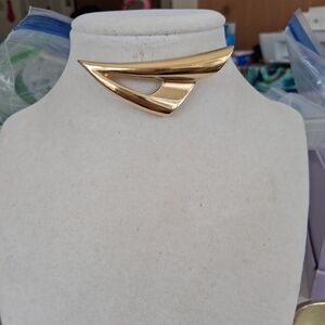 Sleek Gold Sculptural Brooch - Women Jewelry